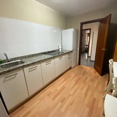 Comodo En El Centro De *